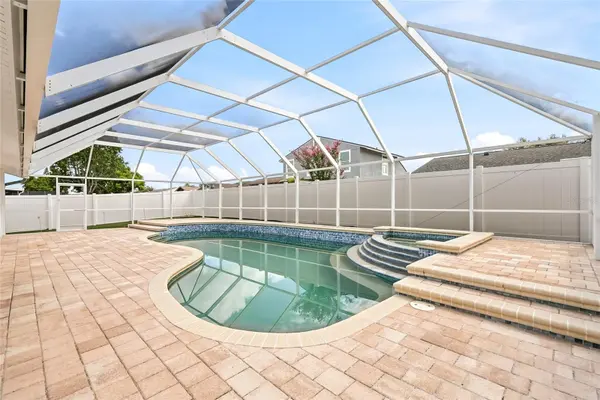 12511 CARDIFF DR, Tampa, FL 33625