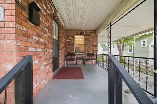 1416 E IDLEWILD AVE, Tampa, FL 33604
