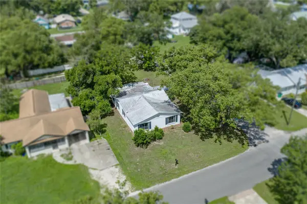5207 10TH ST, Zephyrhills, FL 33542