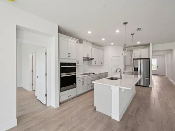157 SUN CHASER DR, Nokomis, FL 34275