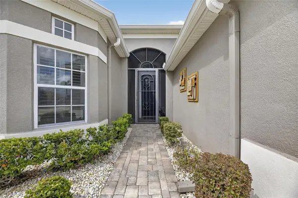 1039 EMERALD DUNES DR, Sun City Center, FL 33573