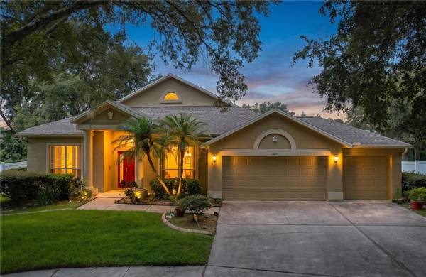 1124 SPLIT SILK ST, Valrico, FL 33594