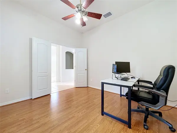 1124 SPLIT SILK ST, Valrico, FL 33594
