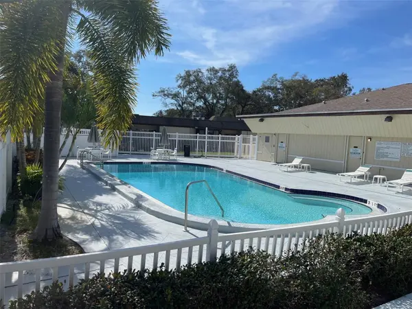 670 GREEN VALLEY RD #F5, Palm Harbor, FL 34683