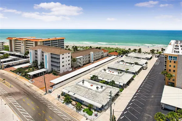 1205 TARPON CENTER DR #B4, Venice, FL 34285