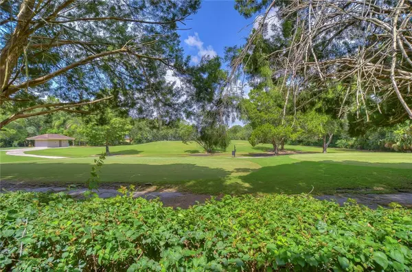 14810 PAR CLUB CIR, Tampa, FL 33618