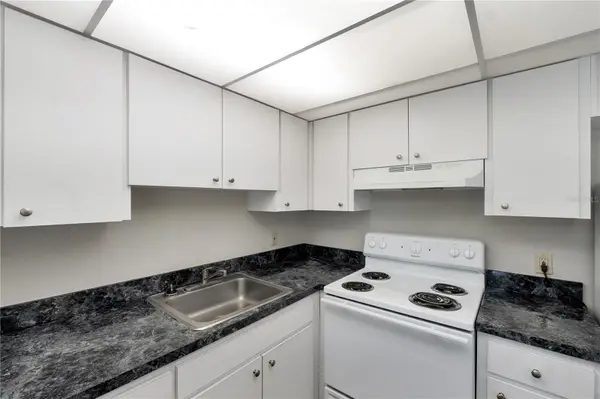 201 KINGS BLVD #5, Sun City Center, FL 33573