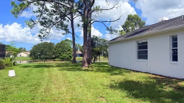 8708 MAPLE LAKE PL, Tampa, FL 33635
