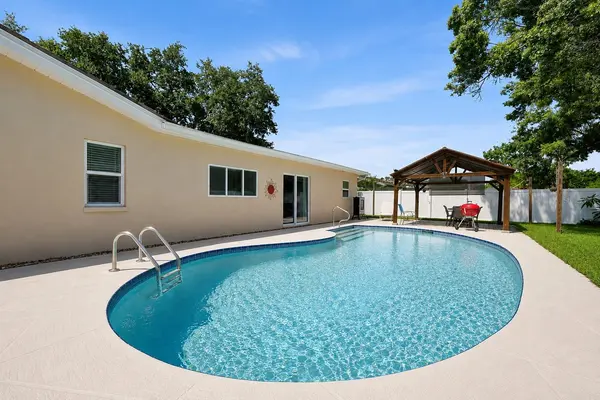2069 KINGFISHER DR, Palm Harbor, FL 34683