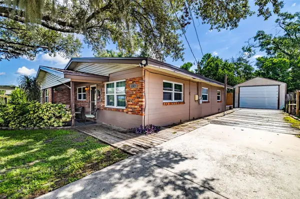 1205 W CAMELLIA DR, Brandon, FL 33510
