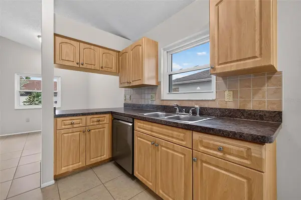 5910 BUTTON QUAIL CT, Tampa, FL 33624