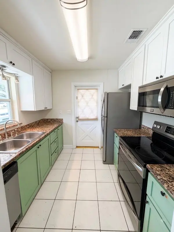 2119 W HENRY AVE, Tampa, FL 33603