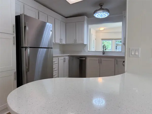 130 CLUBVIEW DR #2, Safety Harbor, FL 34695
