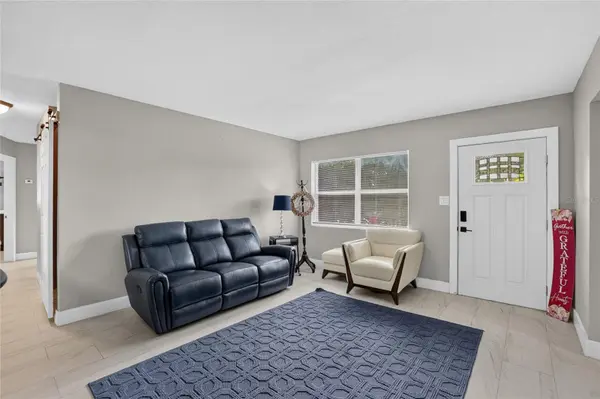 10420 N 22ND ST, Tampa, FL 33612