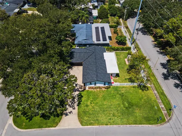 1666 SOUVENIR DR, Clearwater, FL 33755