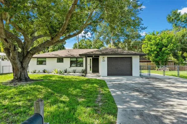 2874 DAVIS BLVD, Sarasota, FL 34237