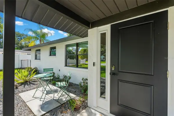 2874 DAVIS BLVD, Sarasota, FL 34237
