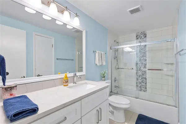 10112 ENCHANTED OAKS CT, Tampa, FL 33615