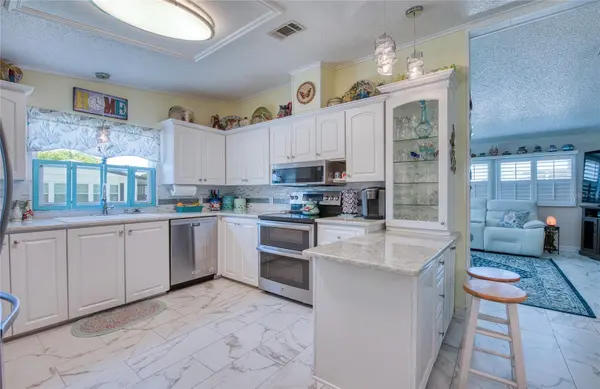214 DOLPHIN DR N, Oldsmar, FL 34677