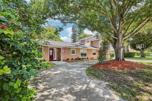 3131 N CANAL DR, Palm Harbor, FL 34684