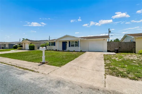 1467 CLASSIC DR, Holiday, FL 34691