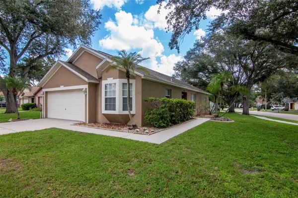 1914 BRANDON BROOK RD, Valrico, FL 33594