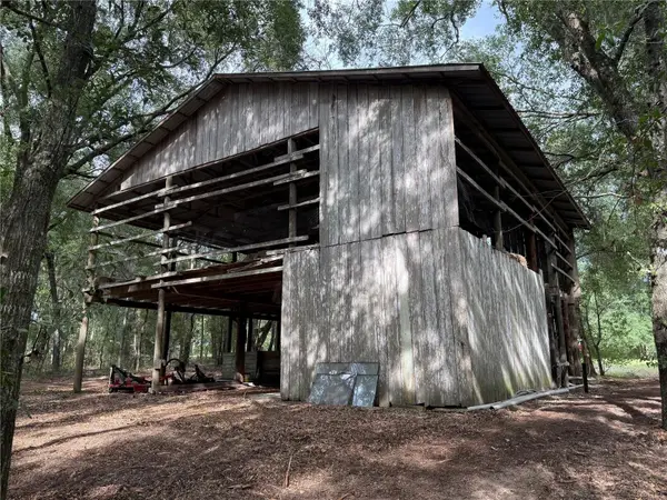 28430 ROBERTS DR, Brooksville, FL 34602