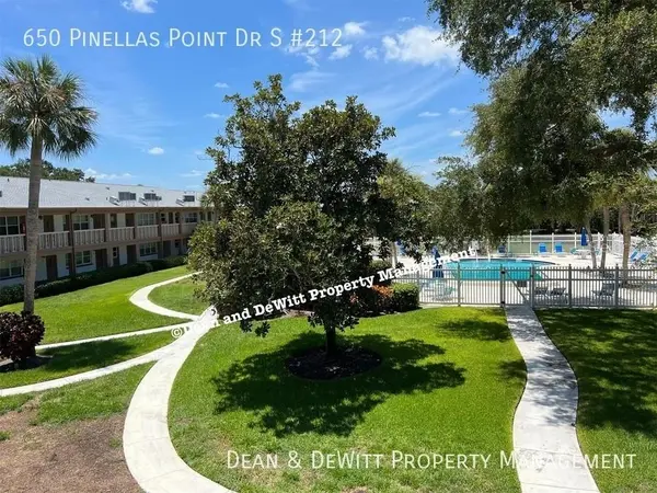 650 PINELLAS POINT DR S #212, St Petersburg, FL 33705