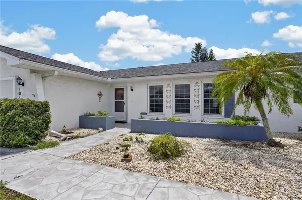 1743 COCO PALM CIR, Sun City Center, FL 33573