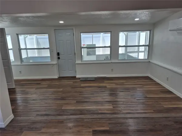 7709 W HANNA AVE, Tampa, FL 33615
