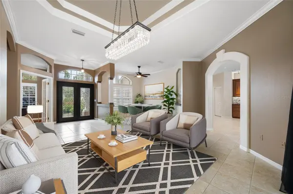 10675 PARK PLACE DR, Seminole, FL 33778