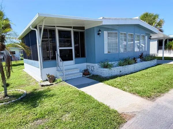 2236 GONDOLA DR, Sarasota, FL 34238
