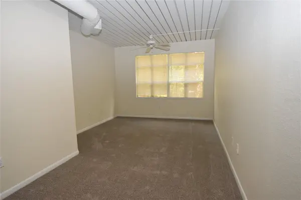 2402 W AZEELE ST #426, Tampa, FL 33609