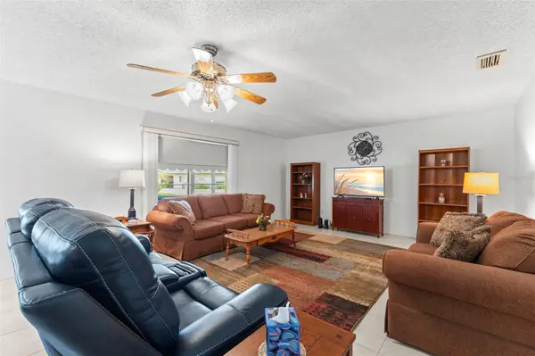 2110 HARLESTON PL, Sun City Center, FL 33573