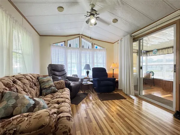 4900 BRITNI WAY #Lot 70, Zephyrhills, FL 33541