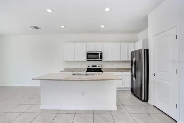366 MANGROVE SHADE CIR, Apollo Beach, FL 33572