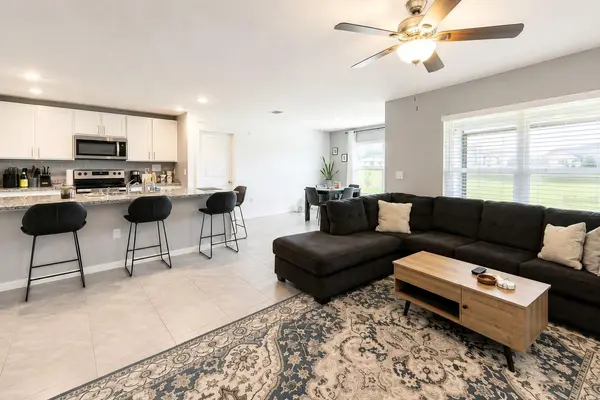37093 SHARKS EYE LN, Zephyrhills, FL 33541