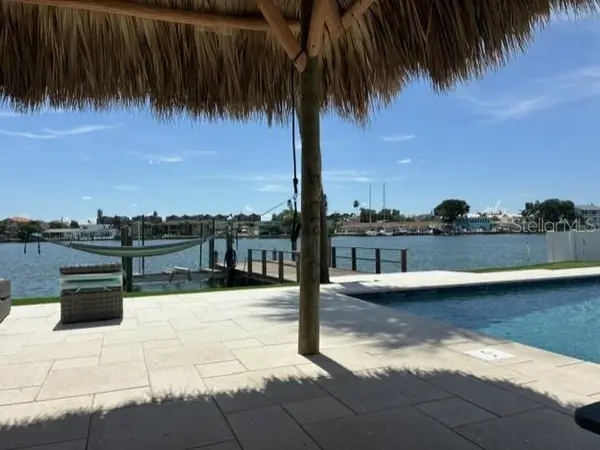 2032 20TH AVENUE Pkwy, Indian Rocks Beach, FL 33785