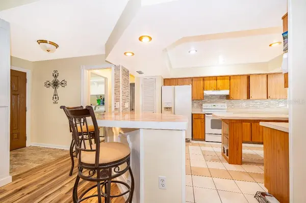 1715 W LAKE MARY BLVD, Lake Mary, FL 32746