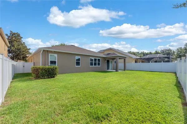 1407 RUSHGROVE CIR, Dover, FL 33527