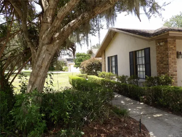 6282 FORESTWOOD DR E, Lakeland, FL 33811