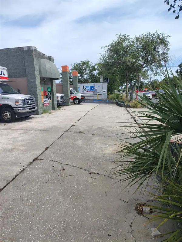 4902 S MANHATTAN AVE, Tampa, FL 33611