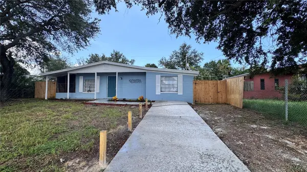8315 LIBBY LN, Tampa, FL 33619