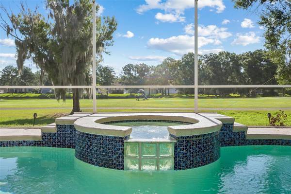 15611 SHOAL CREEK PL, Odessa, FL 33556