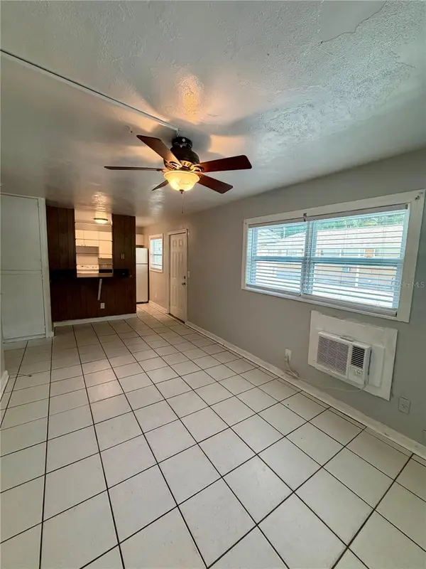 908 BEVERLY AVE #C, Largo, FL 33770