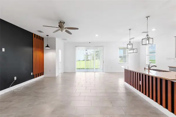 33034 SAND CREEK DR, Wesley Chapel, FL 33543