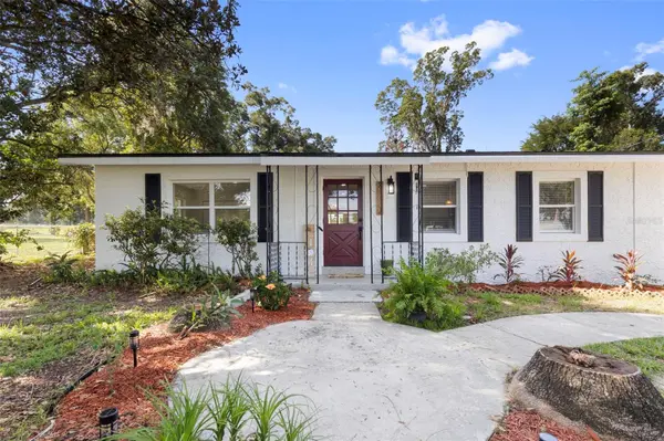37072 JANET CIR, Dade City, FL 33525