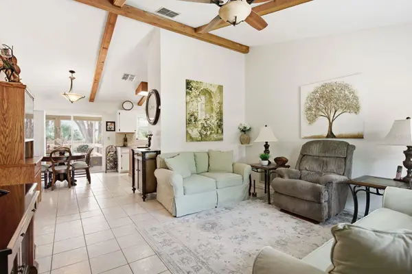 624 E SPRUCE ST, Tarpon Springs, FL 34689