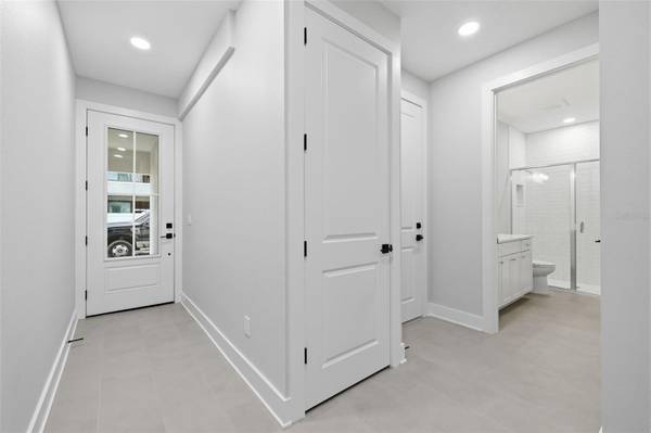 4208 W CARMEN ST #B, Tampa, FL 33609
