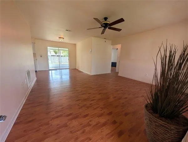 969 6TH AVE NE, Largo, FL 33770